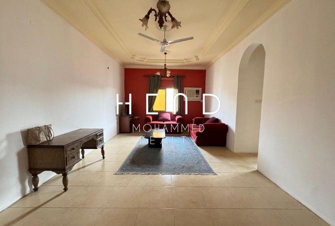 960467 - Property Image 2