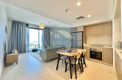 شقة - 2 غرف نوم - 2 حمامات للايجار في مراسي البحرين - ديار المحرق - المحرق