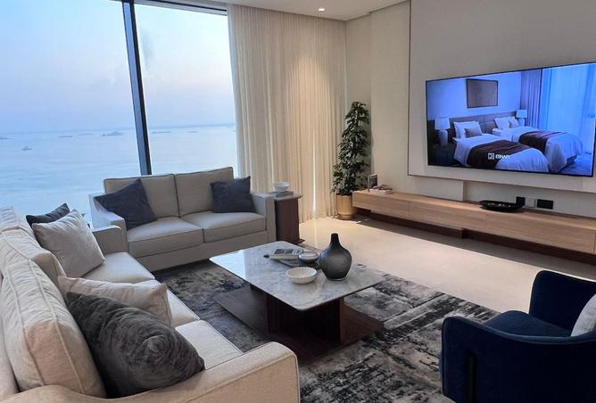 982636 - Property Image 2