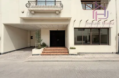 Apartment - 3 Bedrooms - 5 Bathrooms for rent in Al Juffair - Capital Governorate