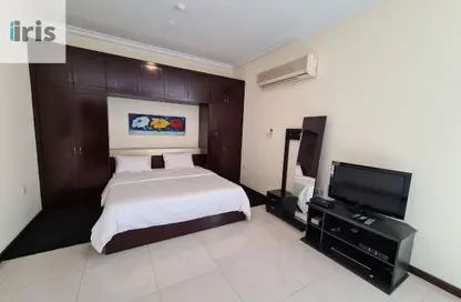 Apartment - Studio - 1 Bathroom for rent in Al Juffair - Capital Governorate