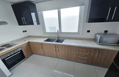 Apartment - 3 Bedrooms - 3 Bathrooms for rent in Hidd - Muharraq Governorate