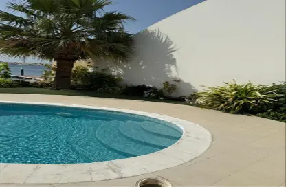 فيلا - 3 غرف نوم - 4 حمامات للايجار في درة البحرين - المحافظة الجنوبية