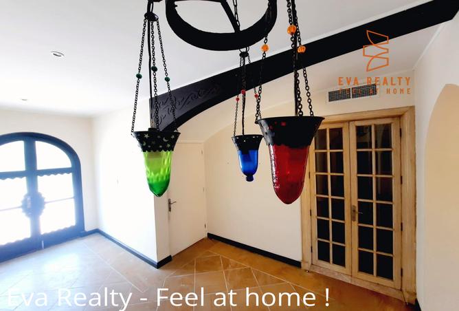 952685 - Property Image 2
