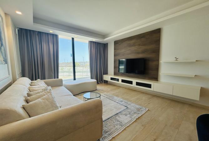 953155 - Property Image 2