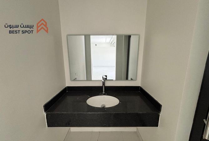 946612 - Property Image 2