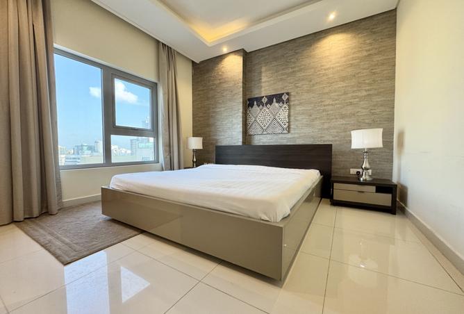 963121 - Property Image 2