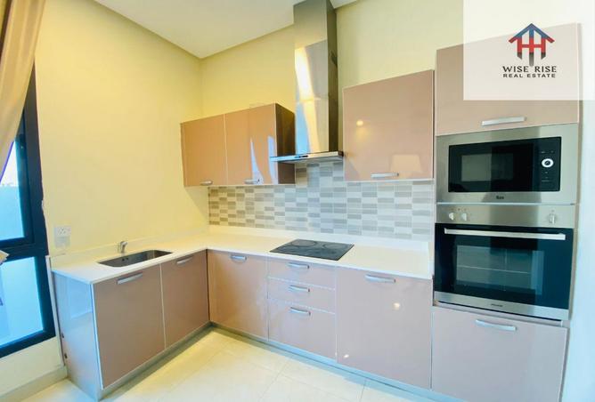 989137 - Property Image 3