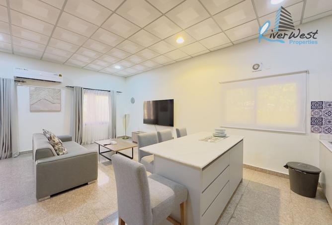 963266 - Property Image 2