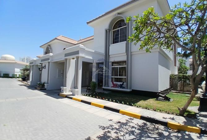 924653 - Property Image 2