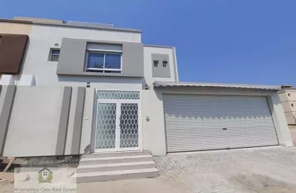 Villa - 3 Bedrooms - 5 Bathrooms for sale in Tubli - Central Governorate