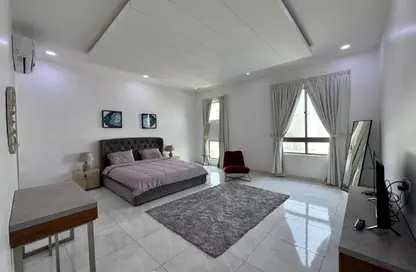 Villa - 4 Bedrooms - 5 Bathrooms for rent in Saar - Northern Governorate