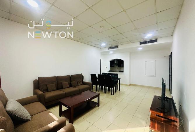 989421 - Property Main Image