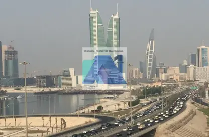 Apartment - 2 Bedrooms - 2 Bathrooms for rent in Abraj Al Lulu - Manama - Capital Governorate