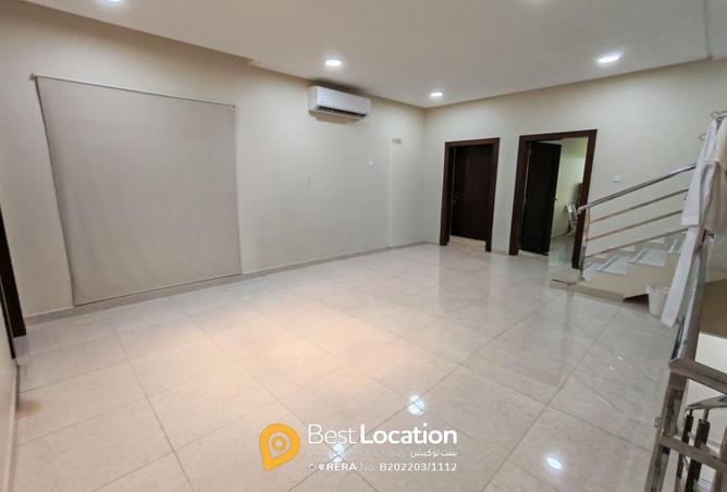 946387 - Property Image 3