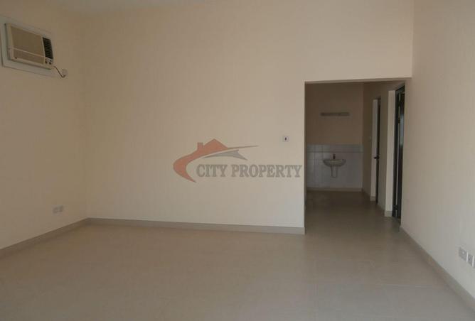 906106 - Property Image 2