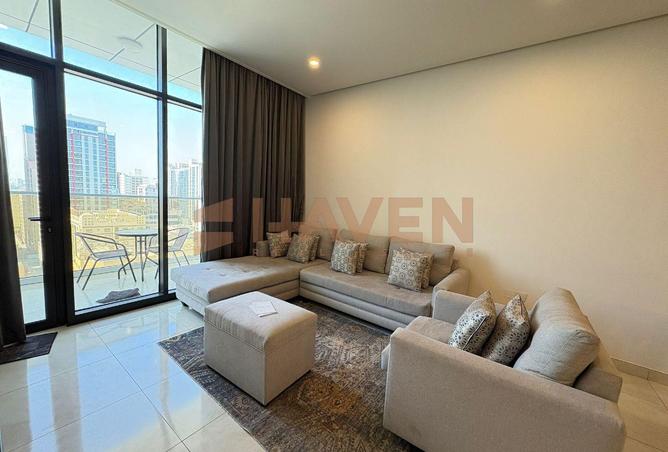 985645 - Property Main Image