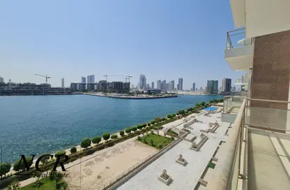 Apartment - 2 Bedrooms - 2 Bathrooms for sale in Reef Island - Capital Governorate