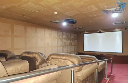 Apartment - 2 Bedrooms - 3 Bathrooms for rent in Al Juffair - Capital Governorate