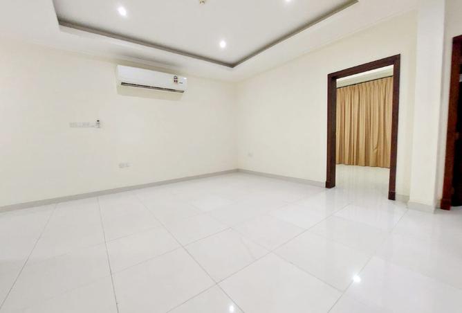 977388 - Property Main Image