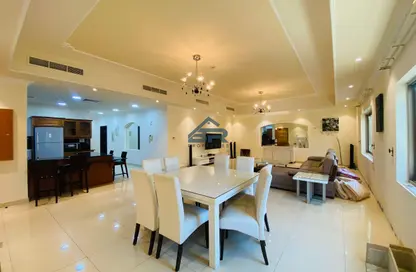 Apartment - 3 Bedrooms - 3 Bathrooms for rent in Mahooz - Manama - Capital Governorate
