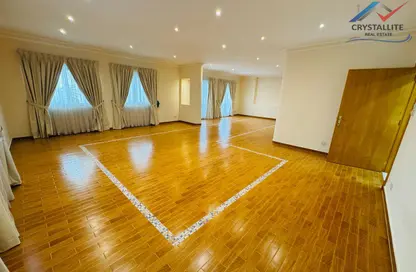 Apartment - 3 Bedrooms - 3 Bathrooms for rent in Um Al Hasam - Manama - Capital Governorate