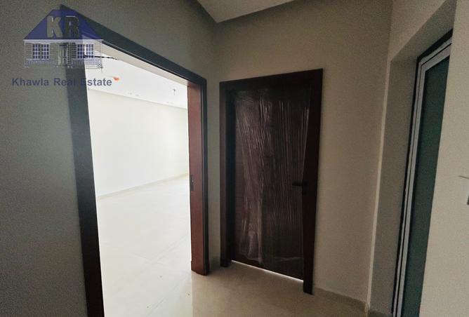 916968 - Property Image 2