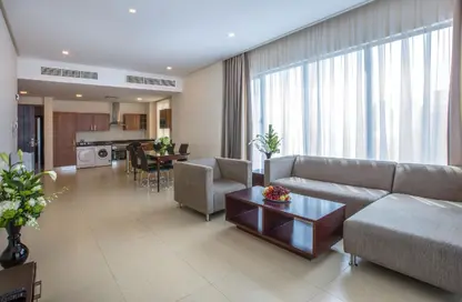 Apartment - 2 Bedrooms - 3 Bathrooms for rent in Al Juffair - Capital Governorate