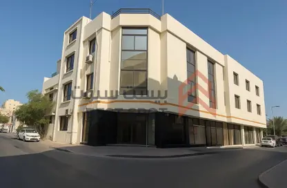 Show Room - Studio - 2 Bathrooms for rent in Gufool - Manama - Capital Governorate