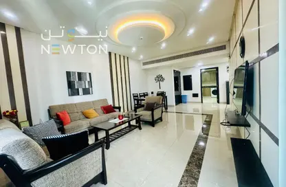 Apartment - 2 Bedrooms - 3 Bathrooms for rent in Al Juffair - Capital Governorate