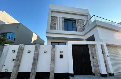 Villa - 4 Bedrooms - 5 Bathrooms for sale in Saar - Northern Governorate