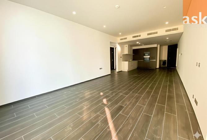 981169 - Property Image 2