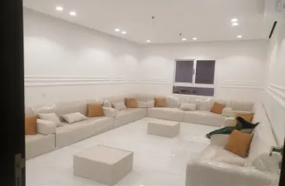 Apartment - 3 Bedrooms - 4 Bathrooms for rent in Hidd - Muharraq Governorate