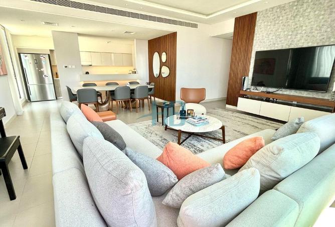 979909 - Property Image 2