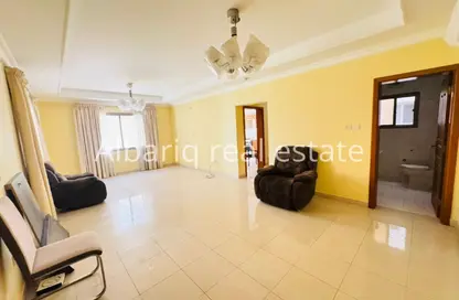 Apartment - 2 Bedrooms - 2 Bathrooms for rent in Al Juffair - Capital Governorate