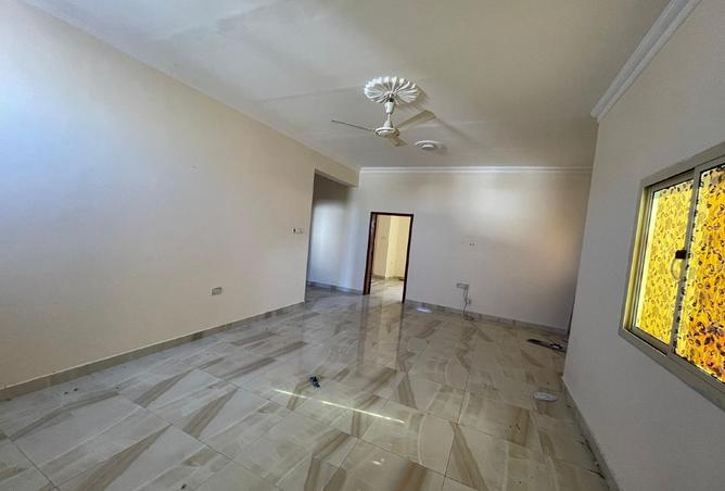 990984 - Property Image 2