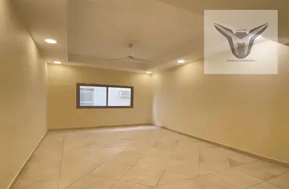 Apartment - 3 Bedrooms - 2 Bathrooms for rent in Tubli - Central Governorate
