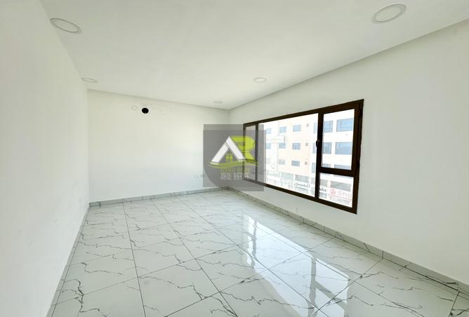 Office Space - Studio - 1 Bathroom for rent in Salmabad - Central Governorate