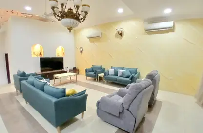 Villa - 3 Bedrooms - 5 Bathrooms for rent in Hidd - Muharraq Governorate