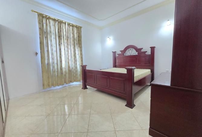 963345 - Property Image 3