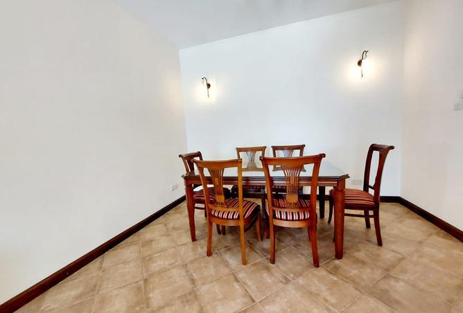 954576 - Property Image 2