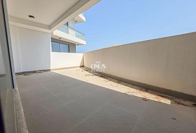 955141 - Property Image 2
