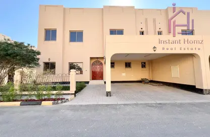 Villa - 4 Bedrooms - 5 Bathrooms for rent in Janabiya - Northern Governorate