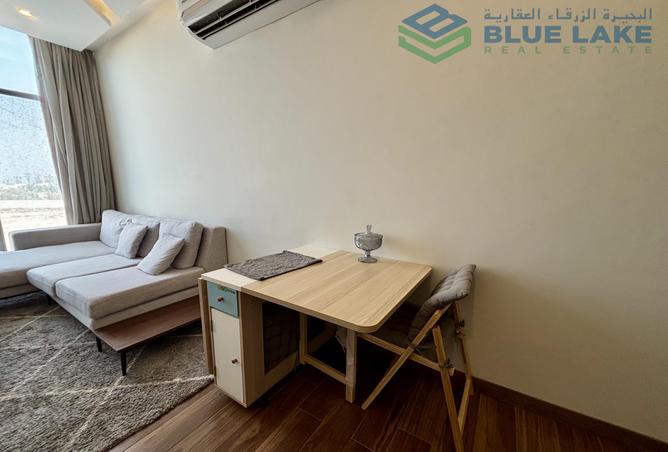 944320 - Property Image 2