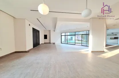 Villa - 4 Bedrooms - 5 Bathrooms for rent in Saar - Northern Governorate