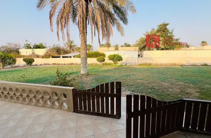 فيلا - 3 غرف نوم - 4 حمامات للايجار في السيف - محافظة العاصمة