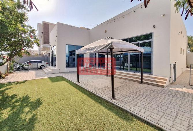 976233 - Property Main Image