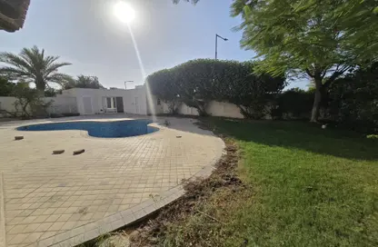 Villa - 4 Bedrooms - 4 Bathrooms for rent in Janabiya - Northern Governorate
