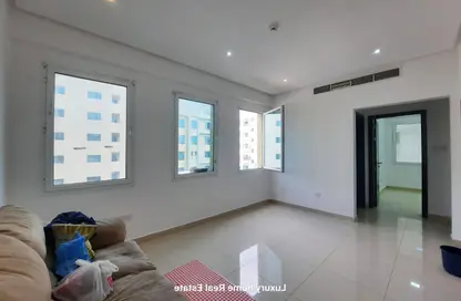 شقة - غرفة نوم - 1 حمام للايجار في الحد - المحرق