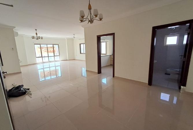 963436 - Property Image 2